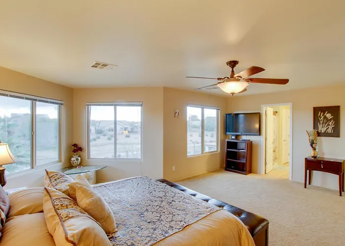 Patio & Community Perks! San Tan Mountain Retreat * Magma