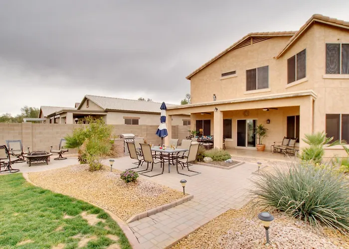 Holiday home Patio & Community Perks! San Tan Mountain Retreat