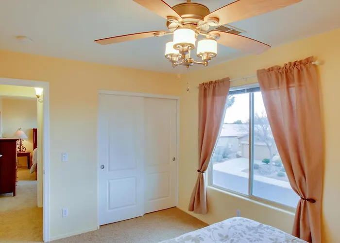 Patio & Community Perks! San Tan Mountain Retreat Holiday home Magma